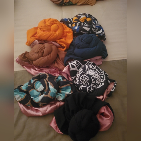 Yougonatural pretied turbans/buns - Picture 4 of 5